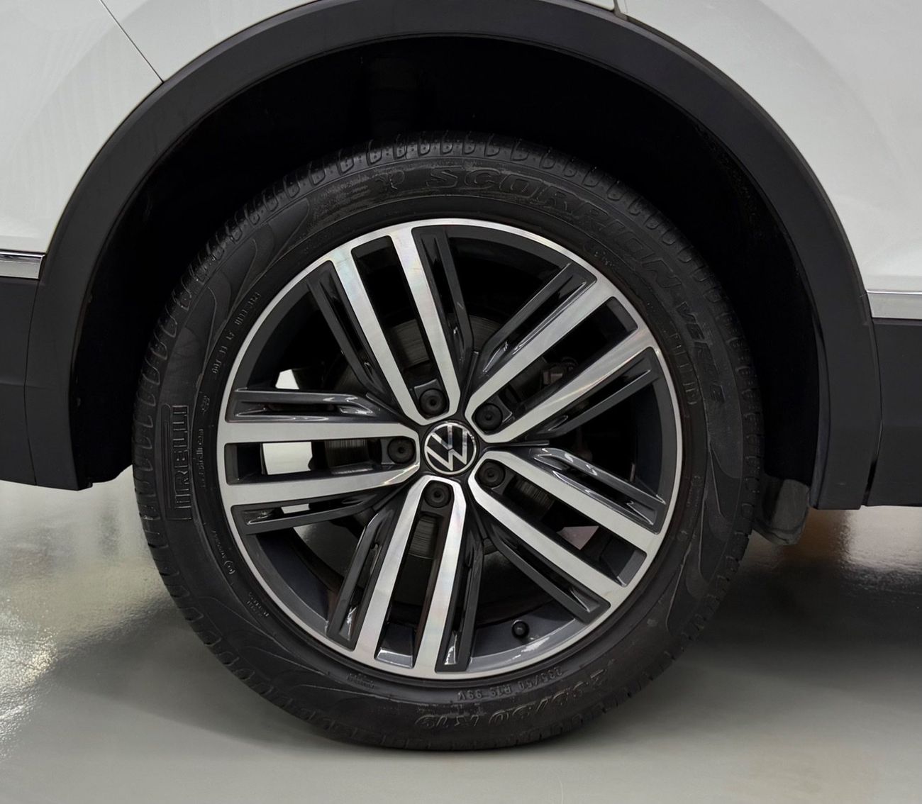 Volkswagen Tiguan 2.0 TSI Elegance