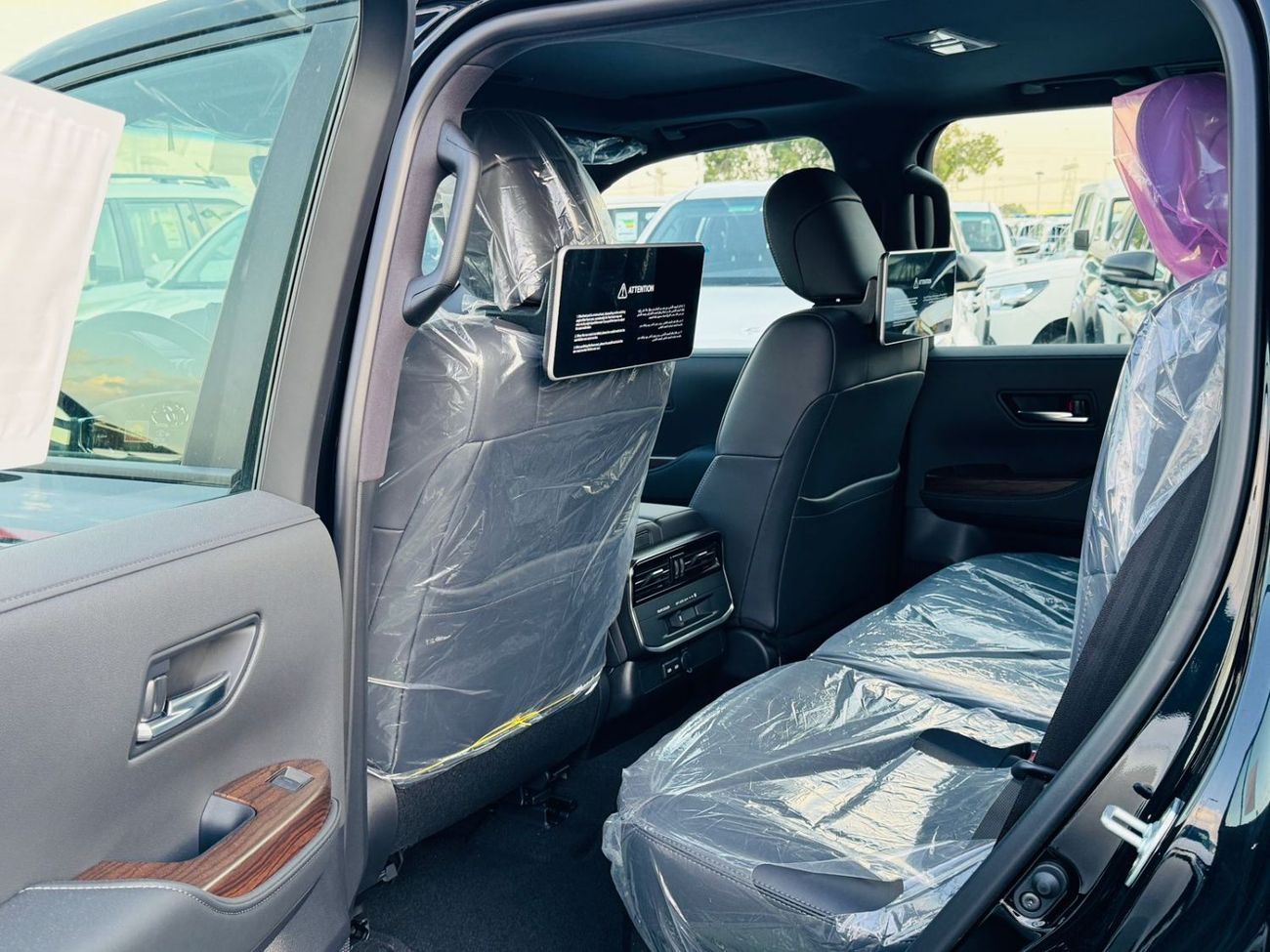 تويوتا لاند كروزر TOYOTA LAND CRUISER (300 SERIES) GXR 4.0L 2026