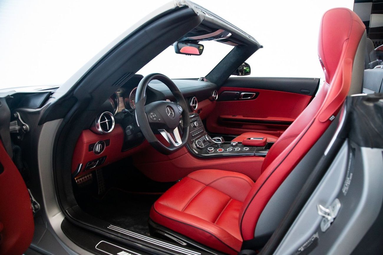 Mercedes-Benz SLS AMG Std ROADSTER