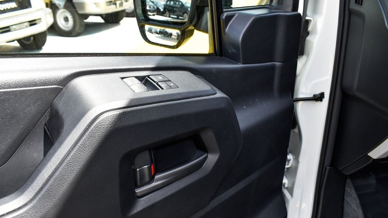 تويوتا هاياس TOYOTA HIACE HIGH-ROOF | 3.5L V6 | 2024