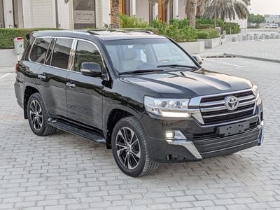 Toyota Land Cruiser MODIFIED TO 2021 MODEL | LHD | 4.7L PETROL ENGINE | AUTO | 4WD