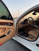 Porsche Panamera 4S 4.8L