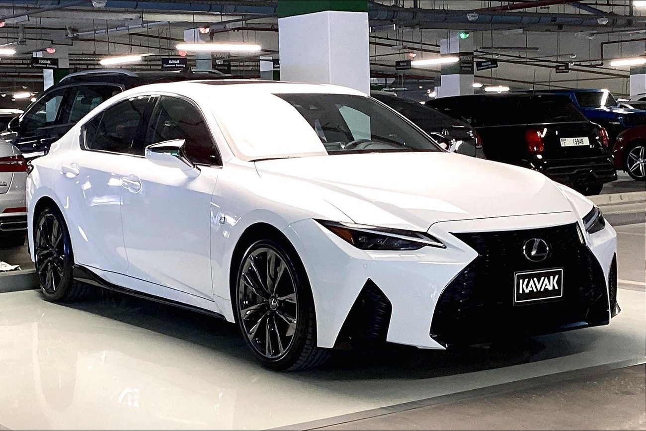 لكزس IS 350 F Sport Platinum | شامل الضمان | 0 ﺪﻔﻋﺓ ﺃﻮﻟﻯ