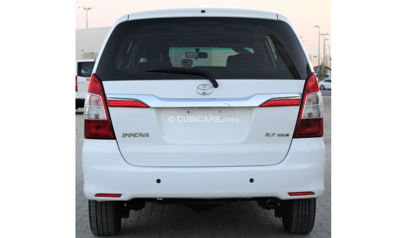 Toyota Innova Toyota Innova 2015 GCC number one, in excellent condition, without accidents, very clean from inside