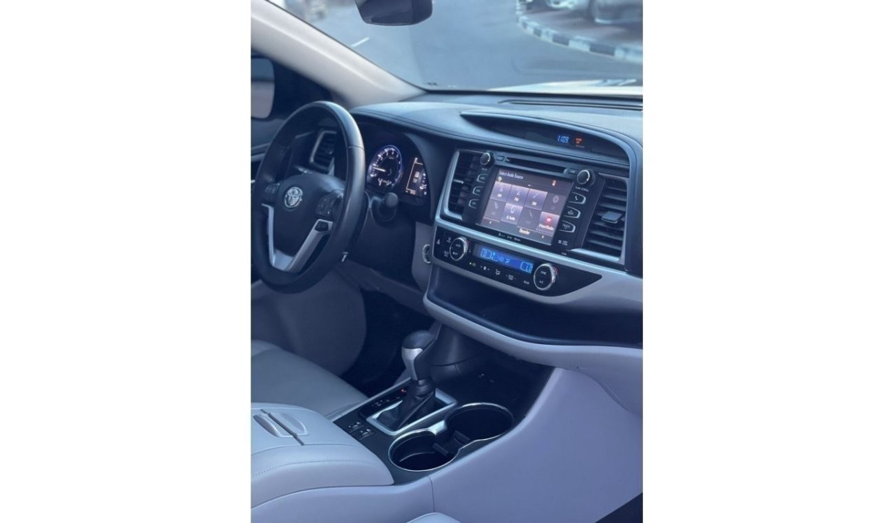 تويوتا هايلاندر 2019 TOYOTA HIGHLANDER XLE 3.5L-V6 / EXPORT ONLY