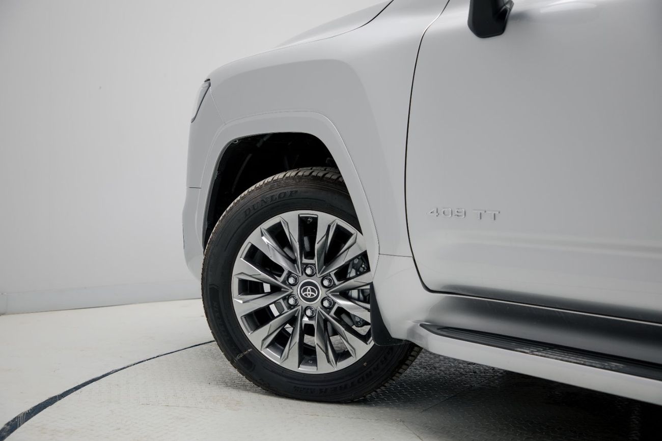 Toyota Land Cruiser GXR 3.5L - Silver Metallic Inside Beige | Export Only