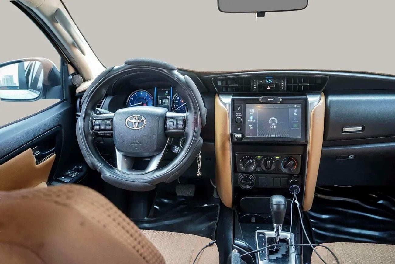 Toyota Fortuner GX2 2.7L 4WD