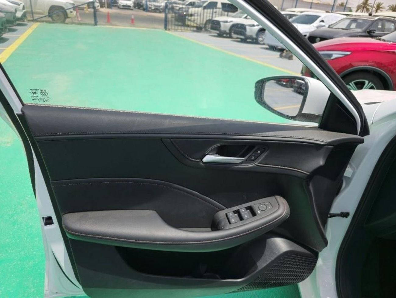 أم جي 5 1.5L PETROL 2024