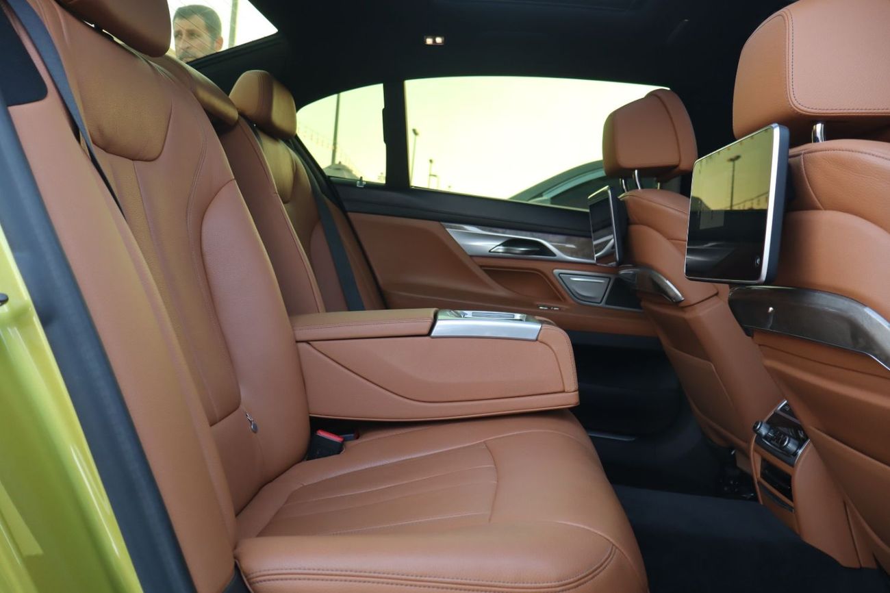 بي أم دبليو 730Li