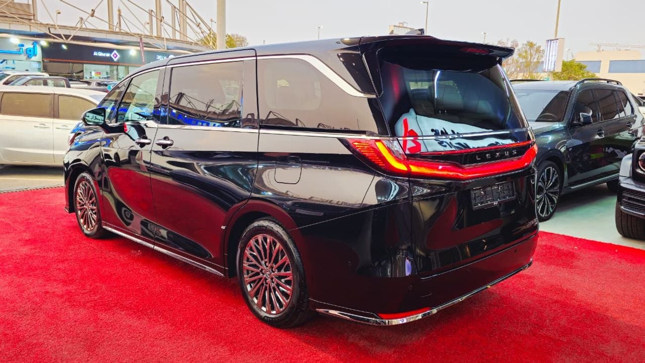 لكزس LM 350h STD (NON GCC)