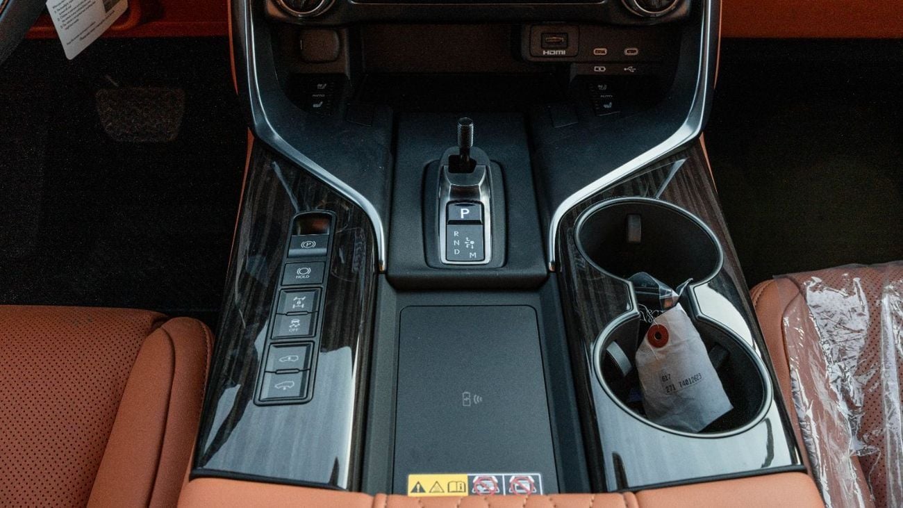 Lexus LX 700h 2026 Lexus LX700h VIP 3.5L hybrid 2026