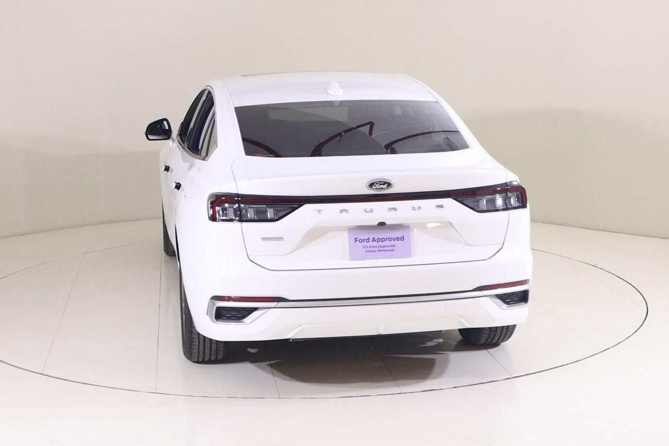 Ford Taurus AMBIENTE TPC1223 /AL TAYER MOTORS/ AL QOUZ SHOWROOMO