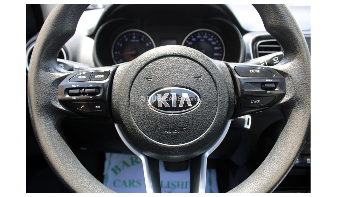 كيا بيجاس MPI توب خالية من الحوادث - خليجي - رقم 1 - الفل - السيارة بحالة الوكالة من الداخل والخارج