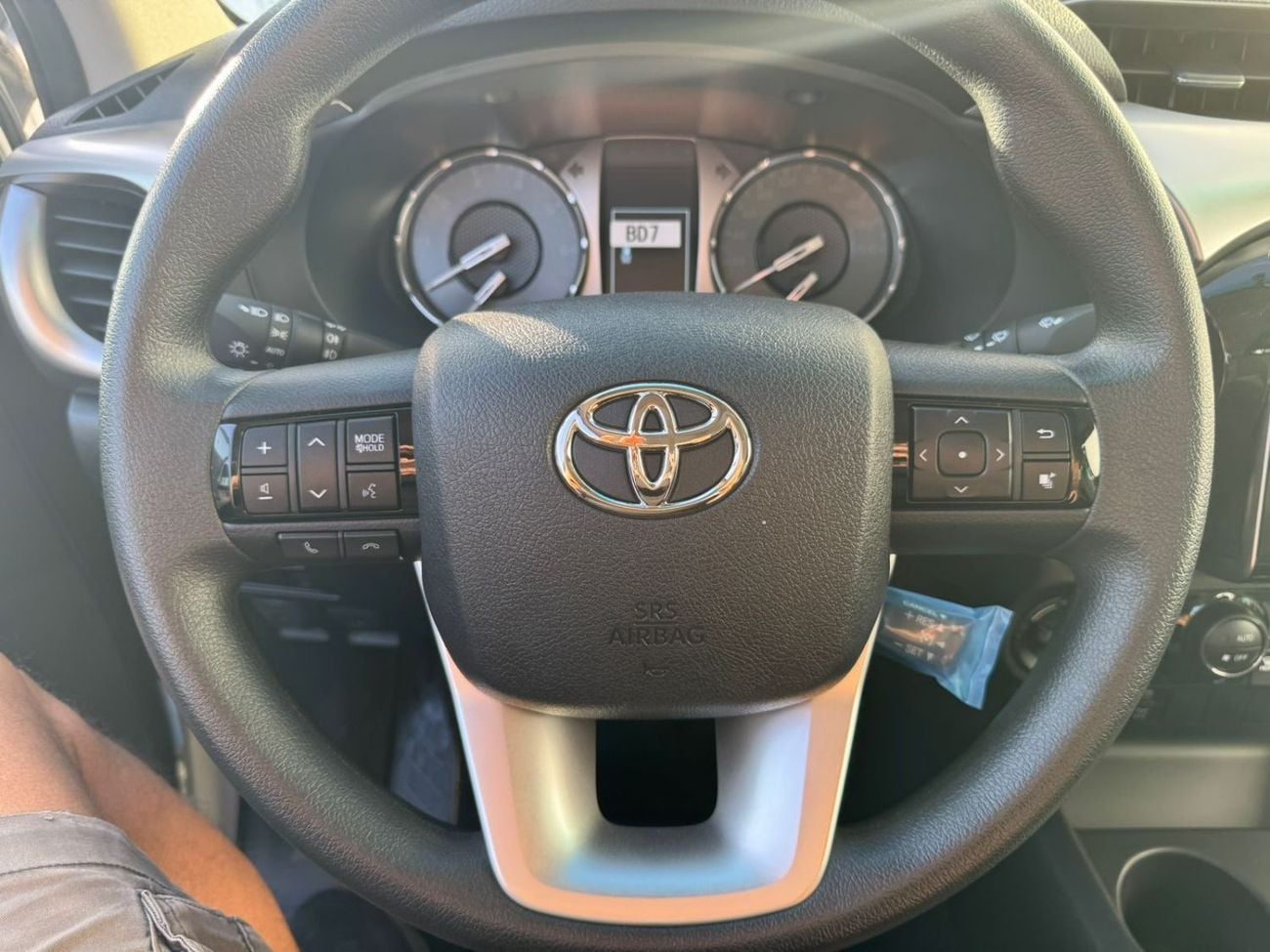 تويوتا هيلوكس GLX TOYOTA HILUX 2.4L DIESEL A/T MY 2026