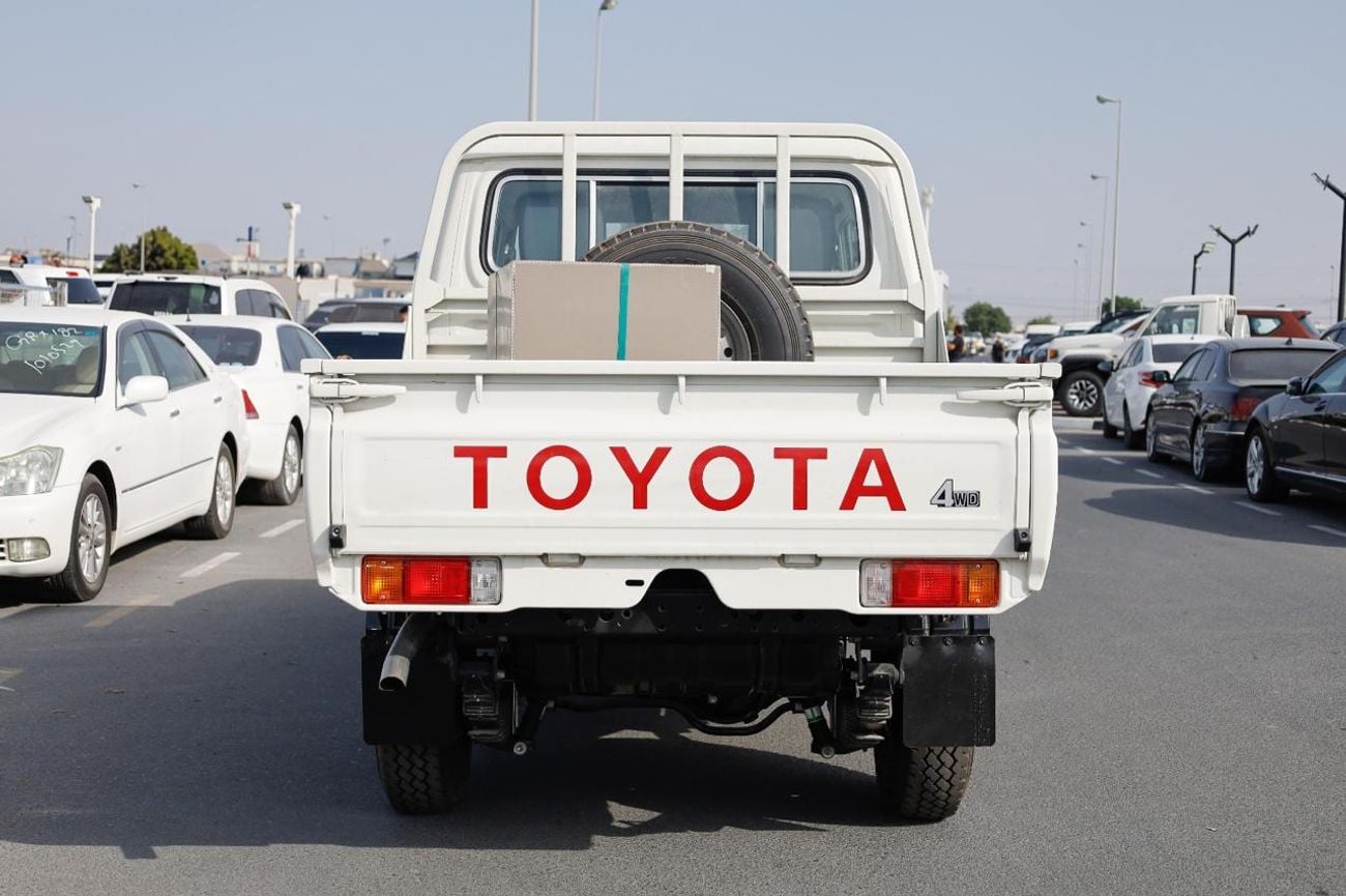 تويوتا لاند كروزر بيك أب 70