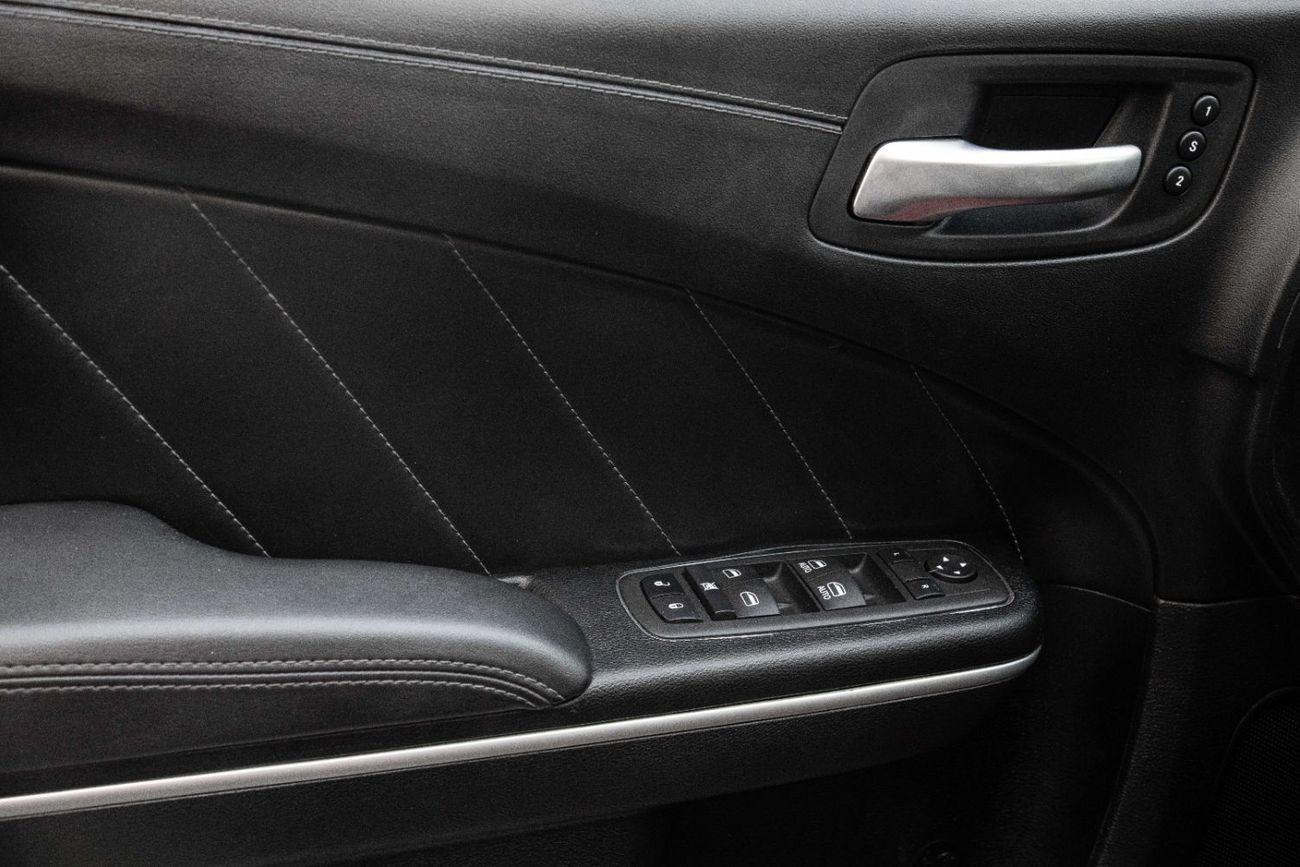 Dodge Charger SRT | 3,329  P.M | 0% Downpayment | Agency Warranty!