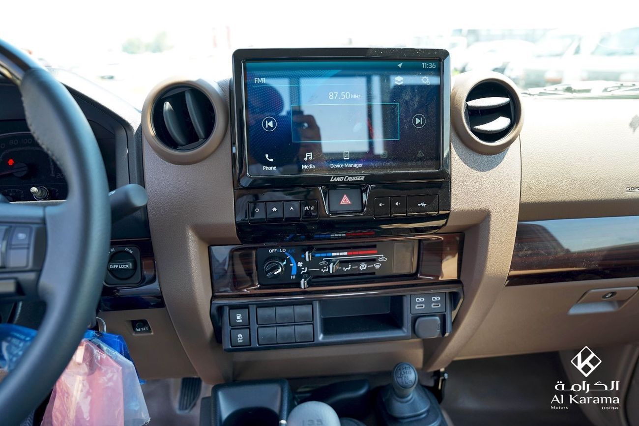 Toyota Land Cruiser Pick Up 2.8L | LX 4x4 Diesel | Alloy Wheel | Rear camera | Diff Lock | Cruise Control | GCC Specs