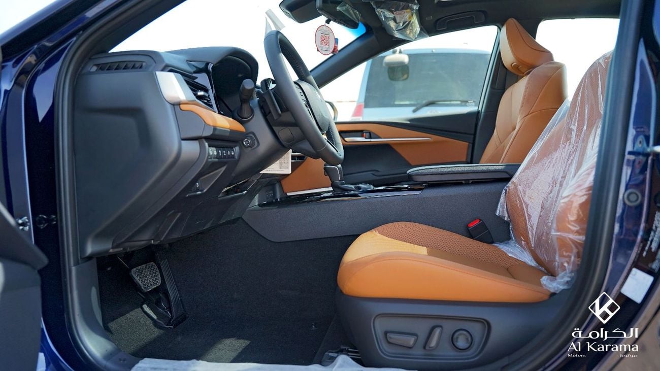 تويوتا كامري لوميير، محرك هجين سعة 2.5 لتر مع ذاكرة للمقاعد ونظام تهوية، رادار، كاميرا 360 درجة