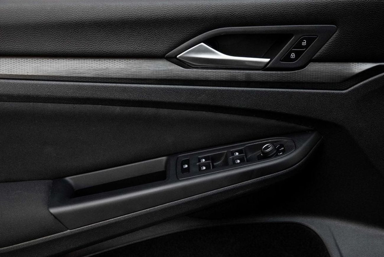 Volkswagen Golf GTI 1,860 P.M  | 0% Downpayment | VOLSKWAGEN GTI || IMMACULATE!