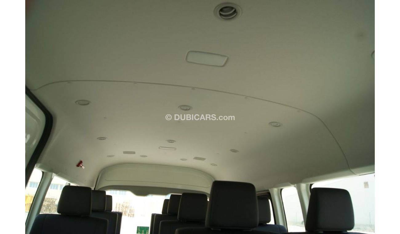 Toyota Hiace 3.5L Petrol Hiagh Roof DX Manual