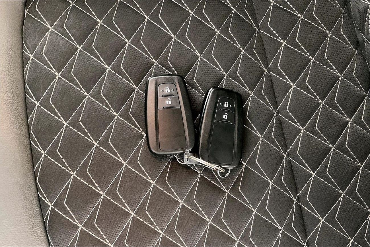 تويوتا CHR VX | National Day Celebration | شامل الضمان | 0 ﺪﻔﻋﺓ ﺃﻮﻟﻯ