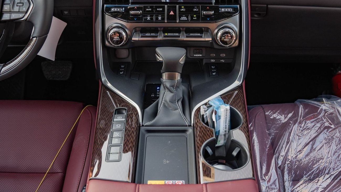 Lexus LX 600 2026 Lexus LX600 Signature 3.5L AT Petrol (White)