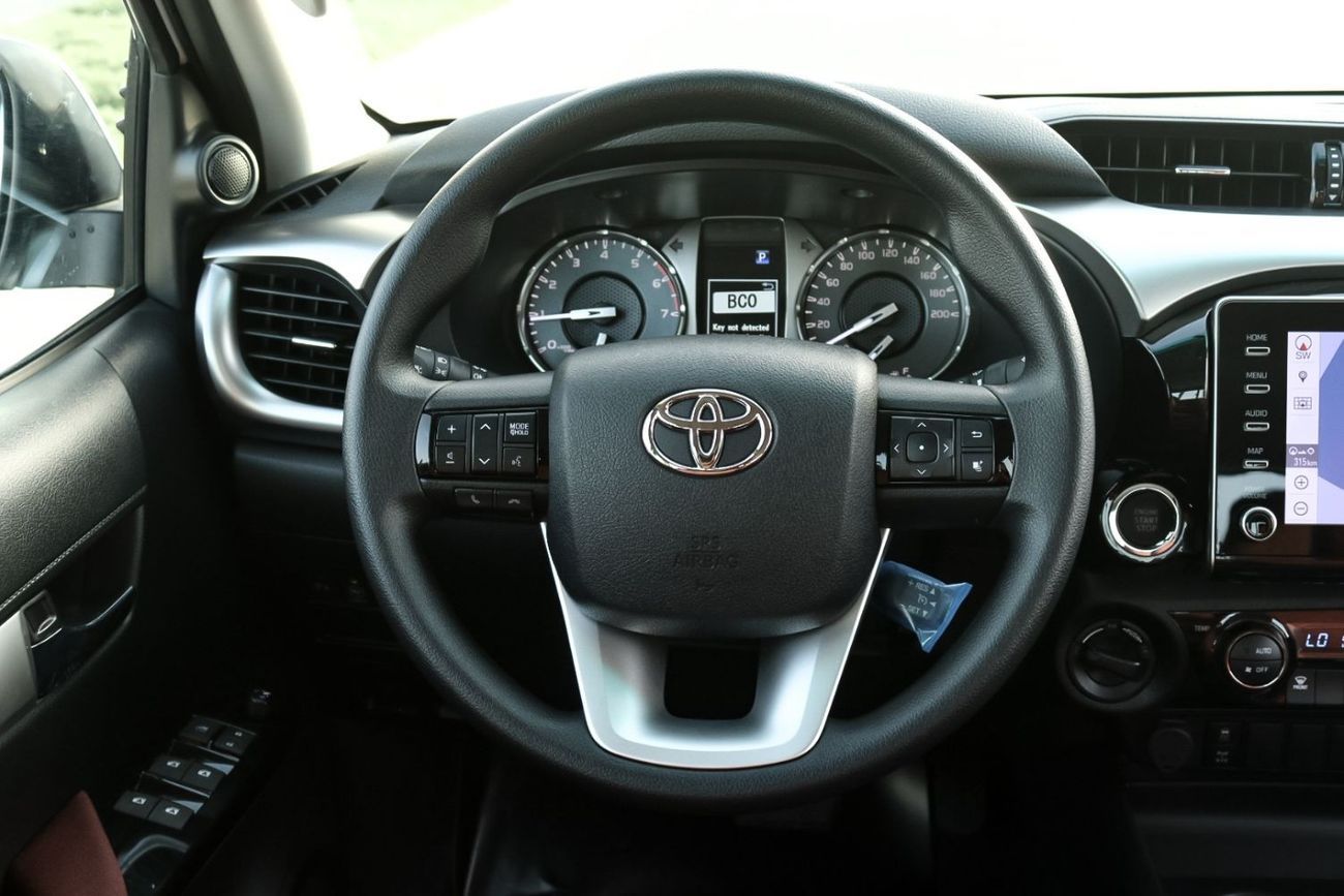 Toyota Hilux SR5 4.0L PETROL 4WD 2025 MY