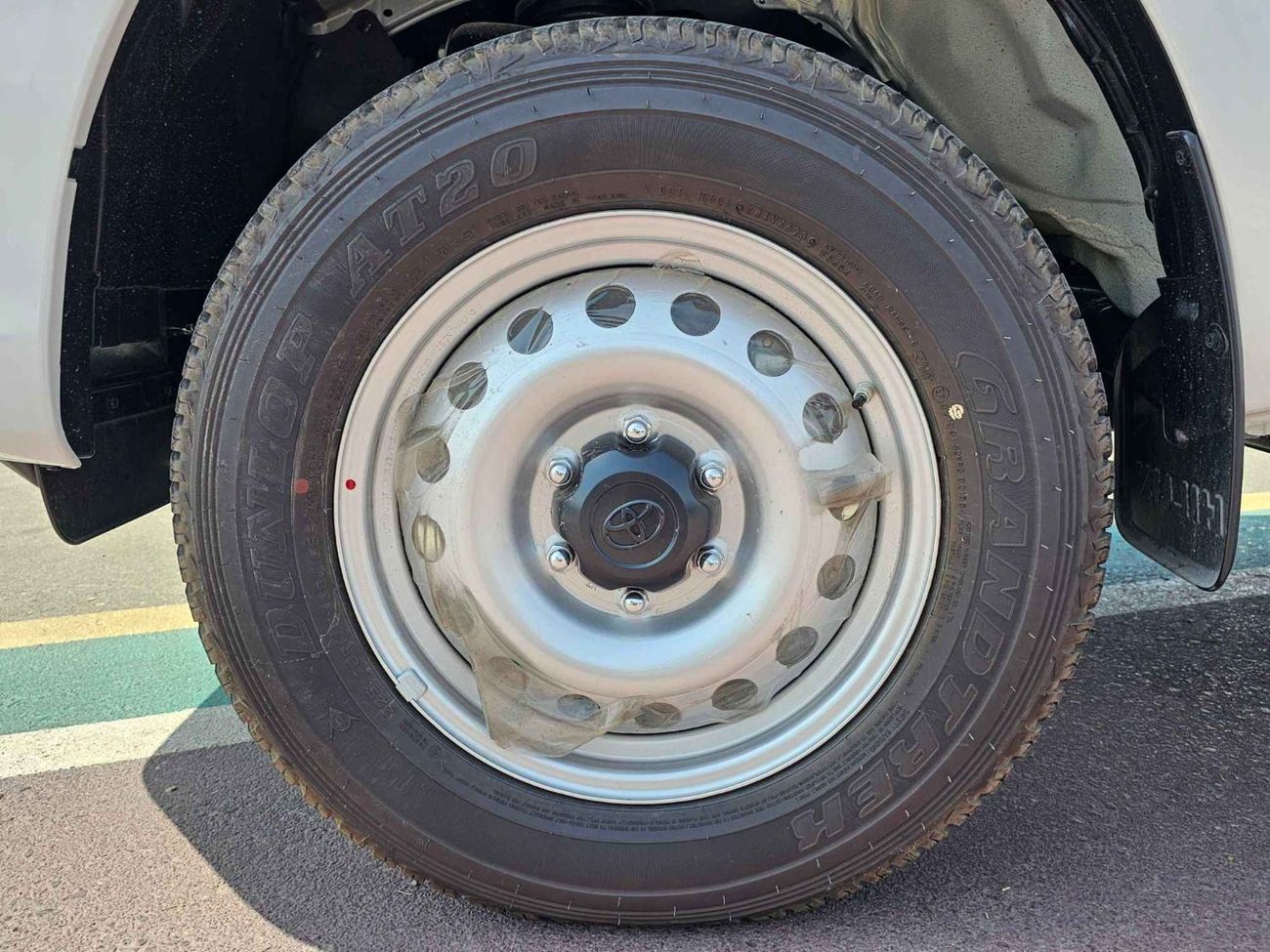 Toyota Hilux NARROW BODY / 2.7L PETROL / POWER WINDOWS / 4WD (CODE # HPDN5AV2)