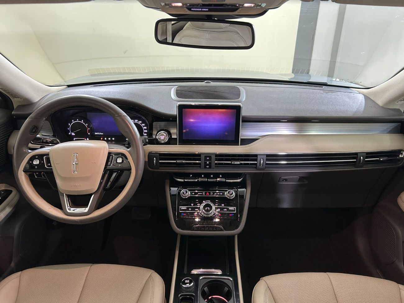 Lincoln Corsair COR222 / FREE Insurance + Registration / AL TAYER MOTORS / AL QOUZ SHOWROOM