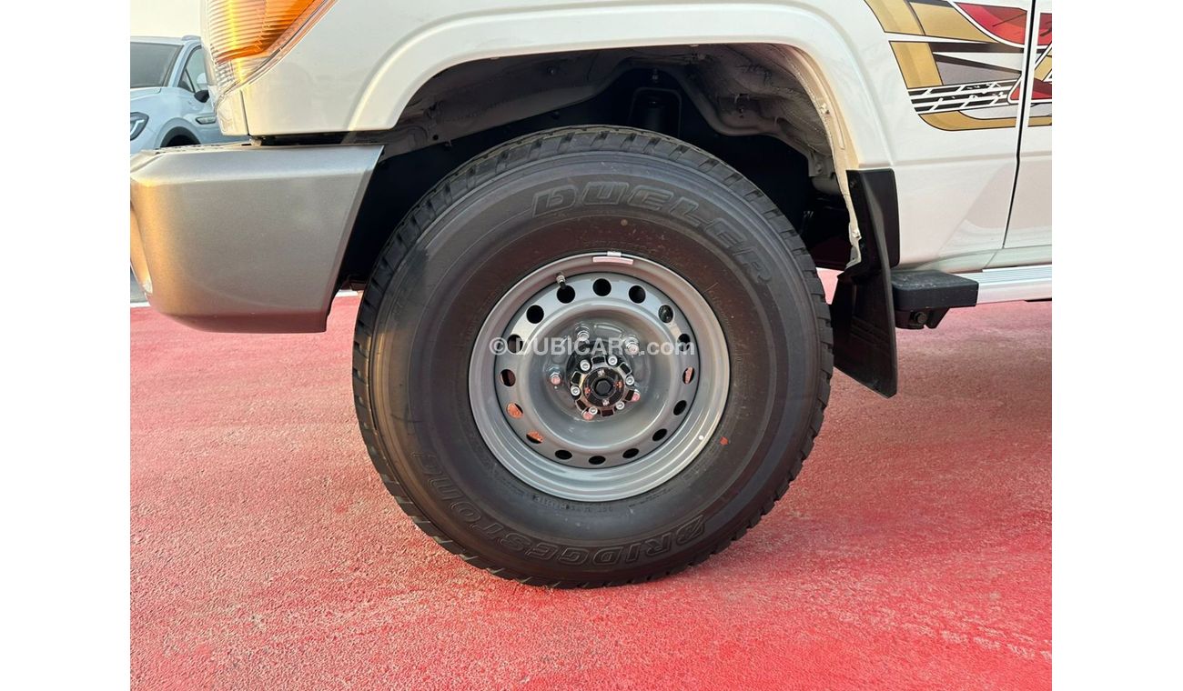 Toyota Land Cruiser 70 TOYOTA LANDCRUISER 4.5 L HARDTOP WHITE 2023