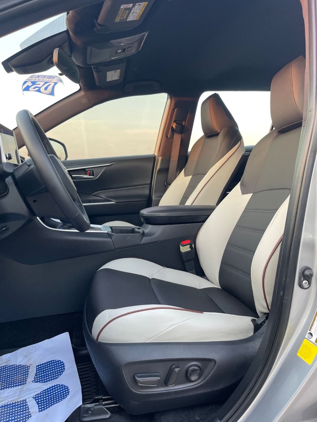 Toyota RAV4 2023 TOYOTA RAV4 SE HYBRID 4x4 IMPORTED FROM USA