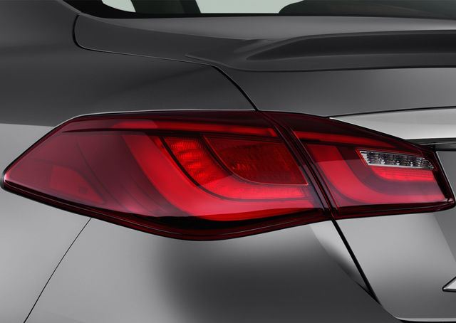 Infiniti Q70 exterior - Tail Light