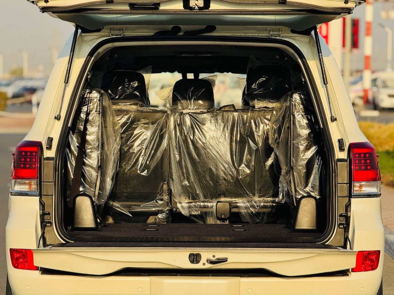 Toyota Land Cruiser VXR