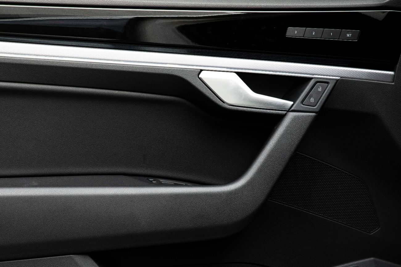 فولكس واجن طوارق R-LINE | 3,133 P.M  | 0% Downpayment | Volkswagen Touareg | AGENCY WARRANTY!