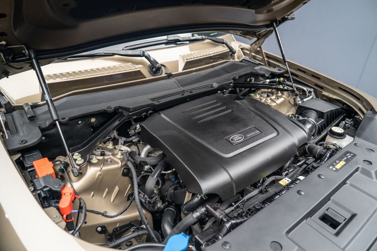 لاند روفر ديفندر P300 110 SE 2.0L (5 Seater)