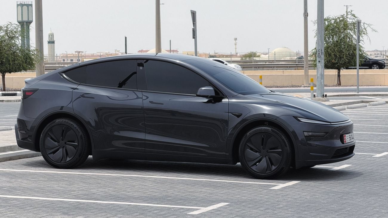 Tesla Model Y LONG RANGE