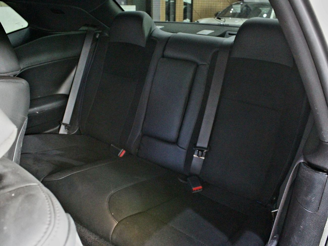 دودج تشالينجر R/T Shaker 5.7L (372 HP)