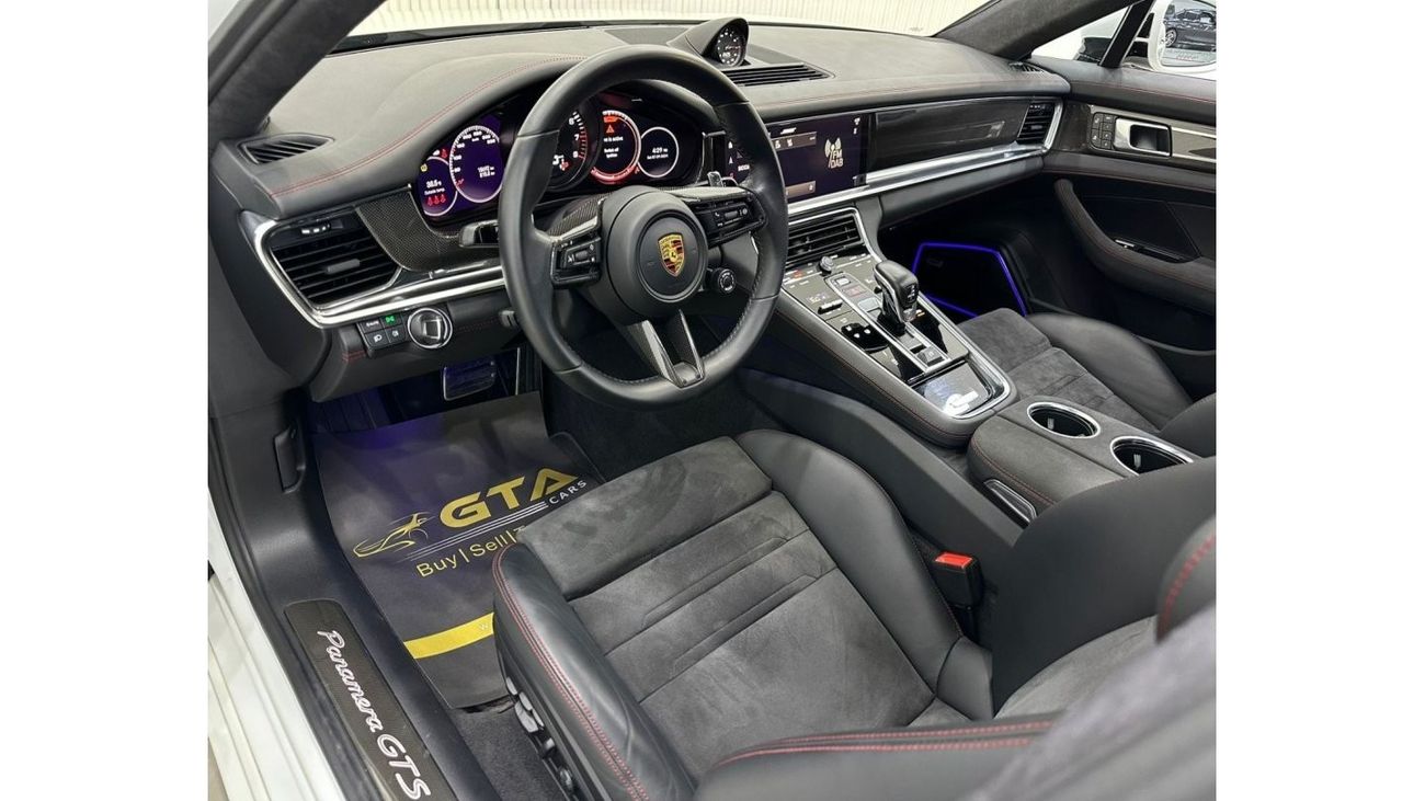 Porsche Panamera 2022 Porsche Panamera GTS, Warranty, Full Service History, Full Options, Very Low Kms, GCC
