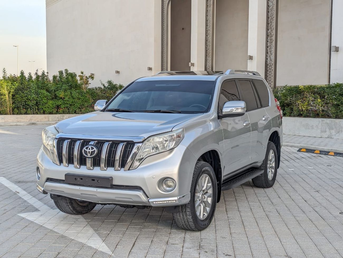 Toyota Prado Toyota Prado vxr LHD 2016 silver Gcc