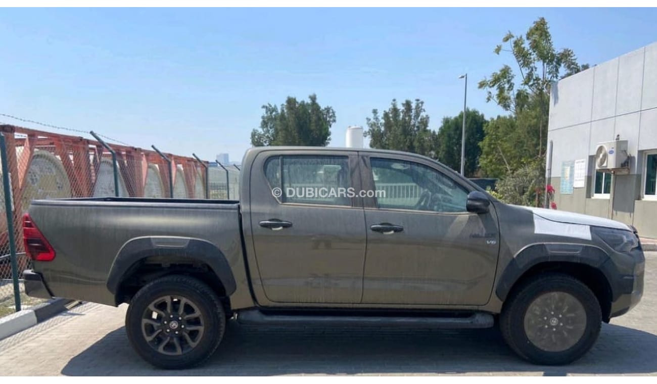 Toyota Hilux TOYOTA HILUX 4.0L PETROL A/T ADVENTURE BRONZE COLOR