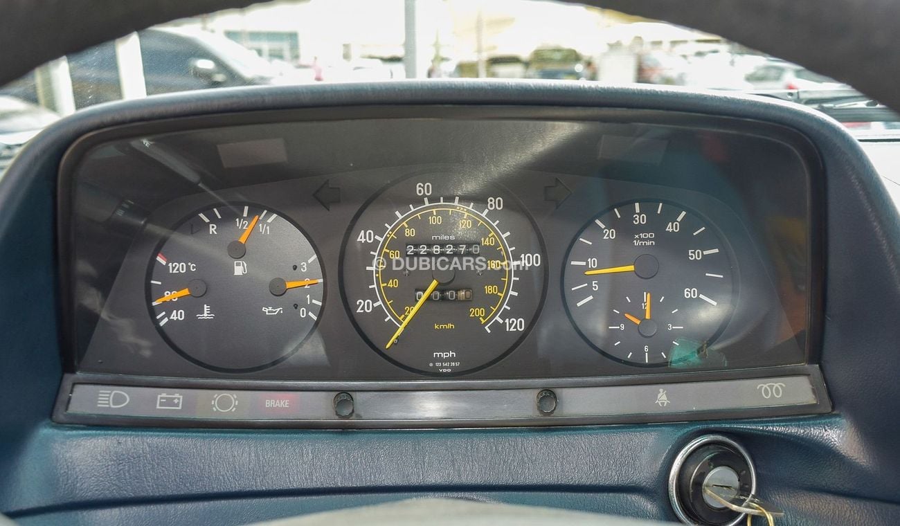 مرسيدس بنز 300 D