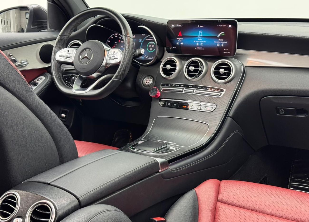 Mercedes-Benz GLC 200 2020 Mercedes-Benz GLC 200 AMG 4Matic, Full Service History, 1 Year Warranty, GCC