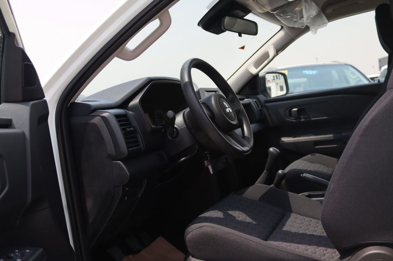 Mitsubishi L200 MITSUBISHI L200 4X4 M/T PETROL **EXPORT ONLY**التصدير فقط خارج الخليج***