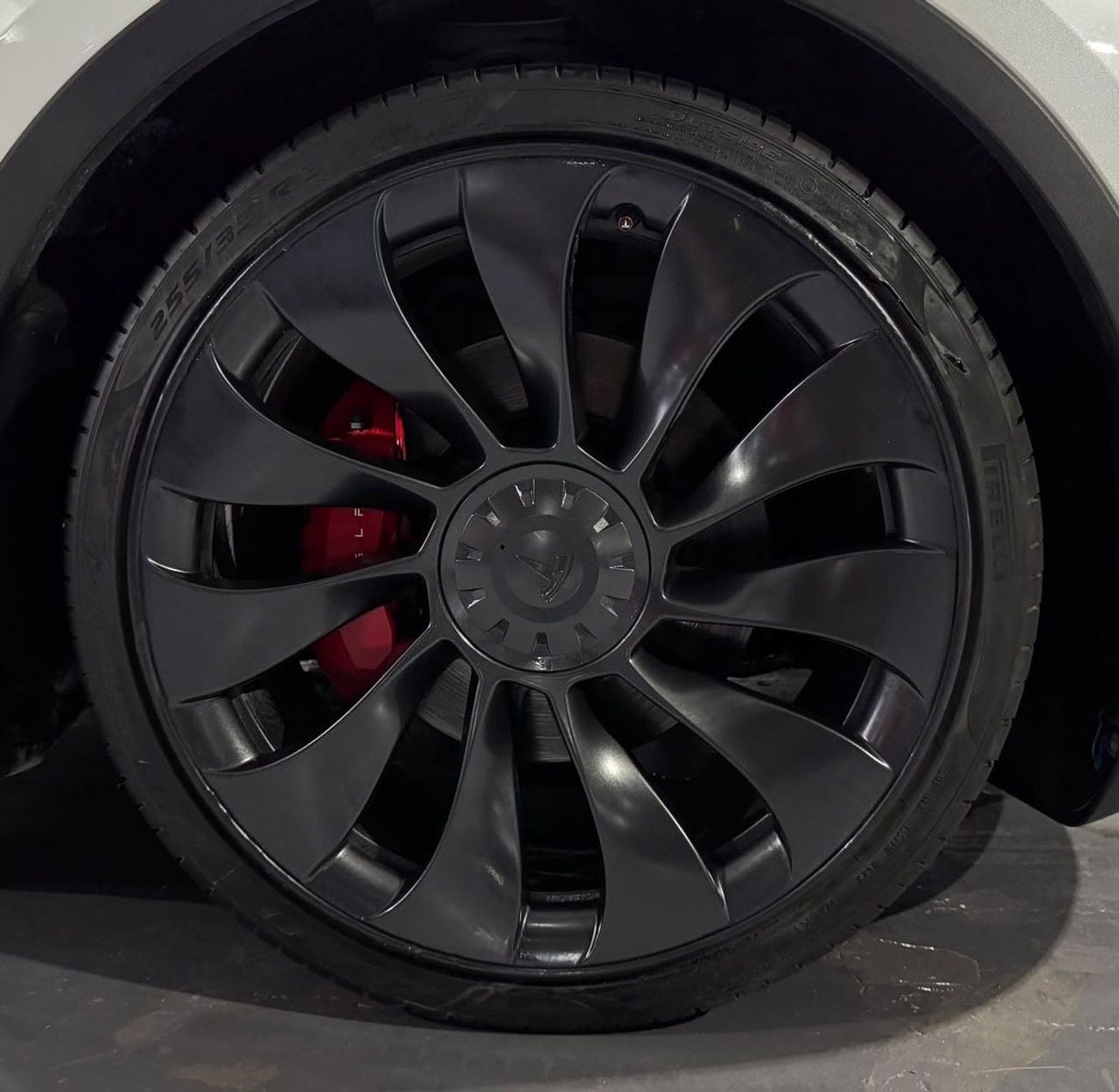 Tesla Model Y Performance (AWD)