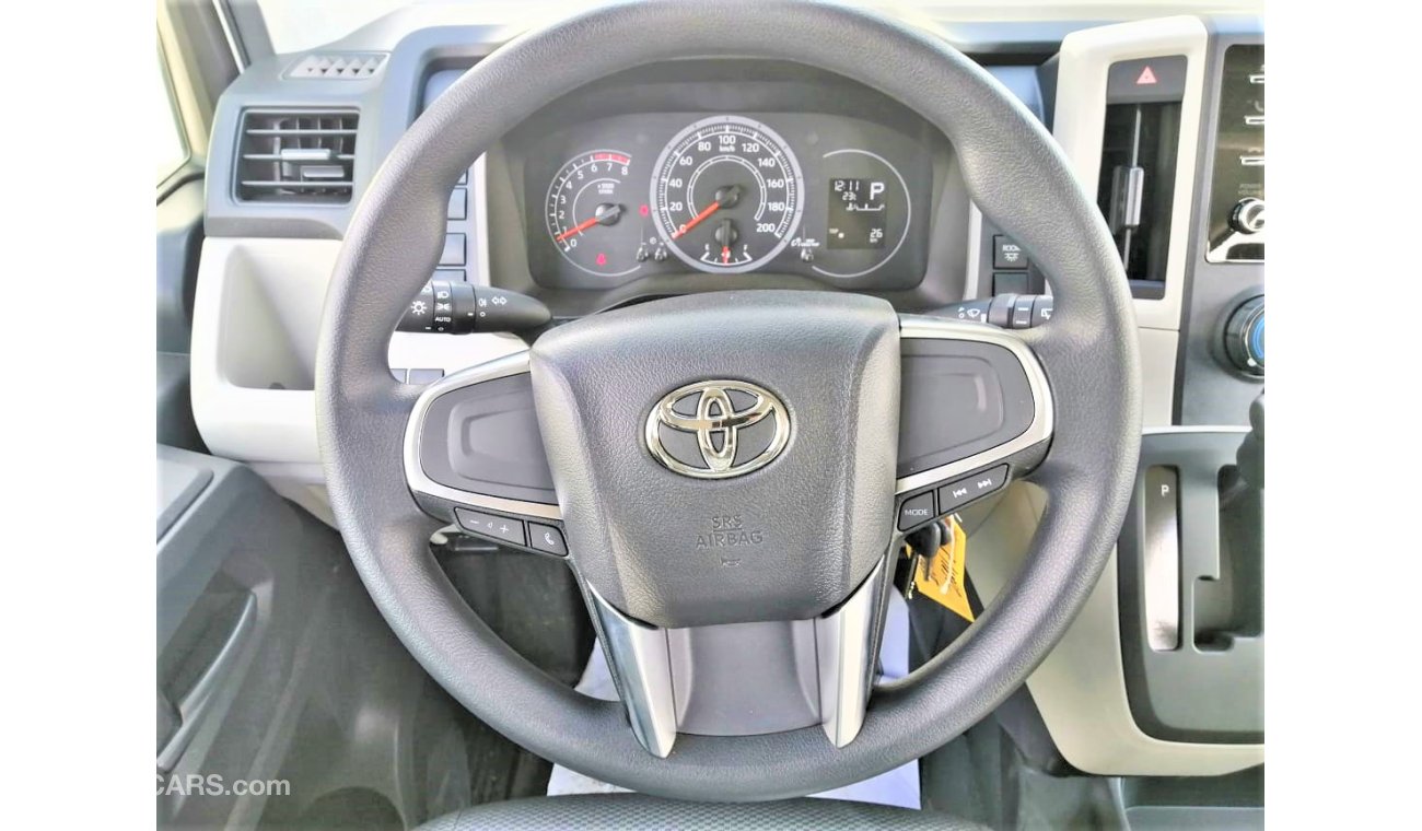 Toyota Hiace automatic DIESEL 13 SEATS