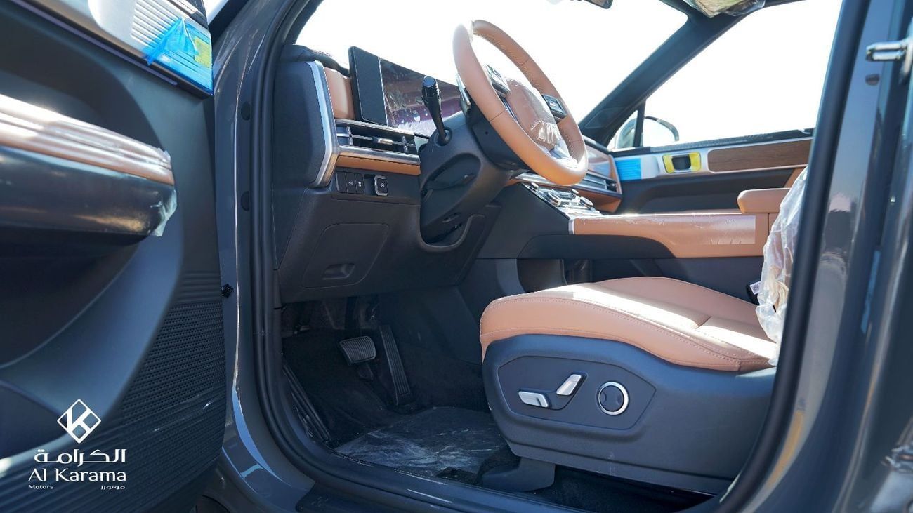 هيونداي سانتا في SMART 2.0T - Petrol Engine - 5 Seater SUV with Leather Seats - Rear Camera - 20" Alloy Wheels - 12.3