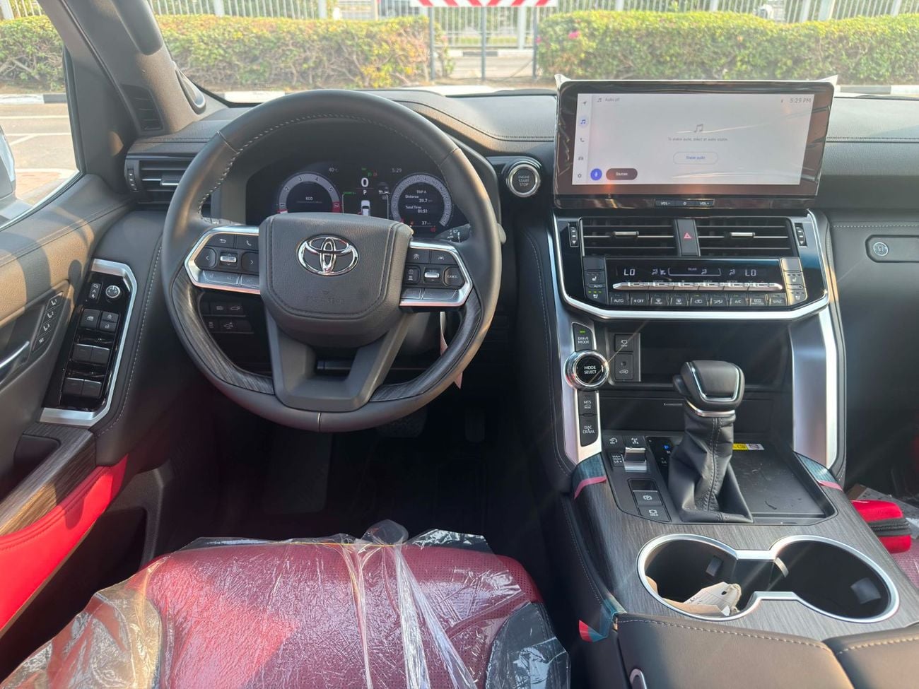 تويوتا لاند كروزر VXR