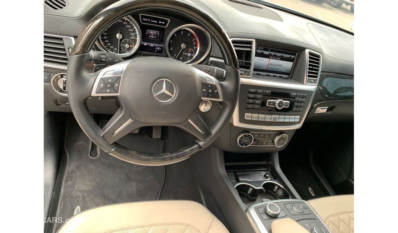 Mercedes-Benz ML 55 AMG Mercedes-Benz ML 500 4Matic GCC