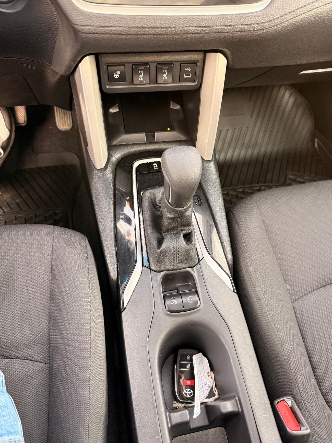 Toyota Corolla Cross Full Option Sunroof 2024