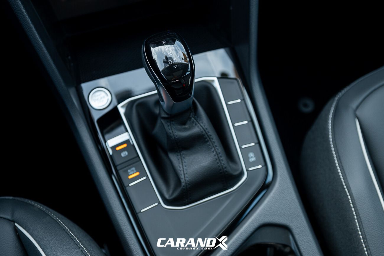 Volkswagen Tiguan Volkswagen Tiguan 300 TSI Outstanding 2025